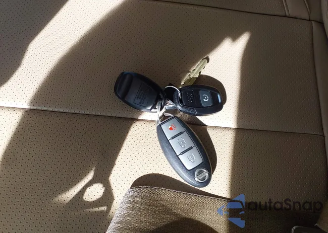 5N1AR2MM8EC690276: 43250212