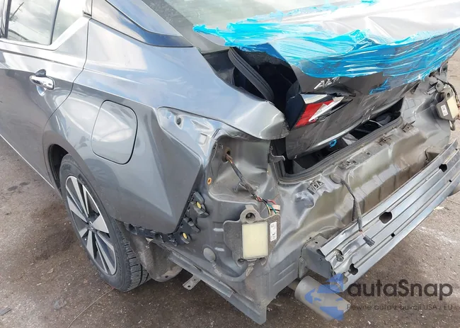 1N4BL4DV3KC100260: 43249591