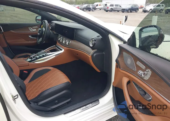 W1K7X5KB1MA037070: 43249768