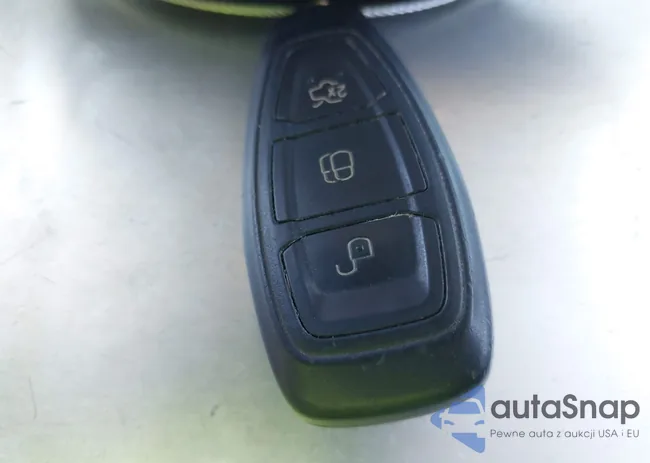 1FADP3N25DL182426: 43250889