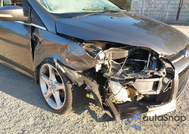 1FADP3N25DL182426: 43250889