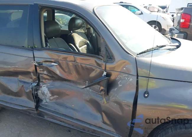 3C8FY4BB71T522054: 43251063