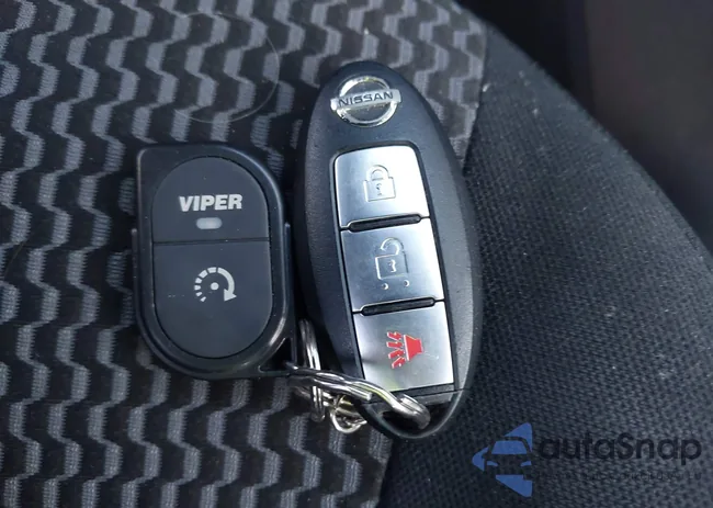 JN8AF5MR3HT706239: 43251076