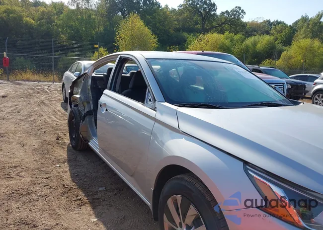 1N4BL4BW3LN309581: 43251151