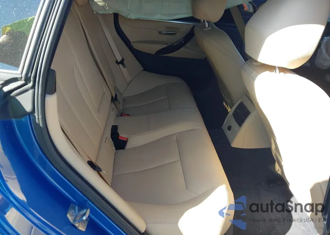 WBA4J1C5XJBG77526: 43251168