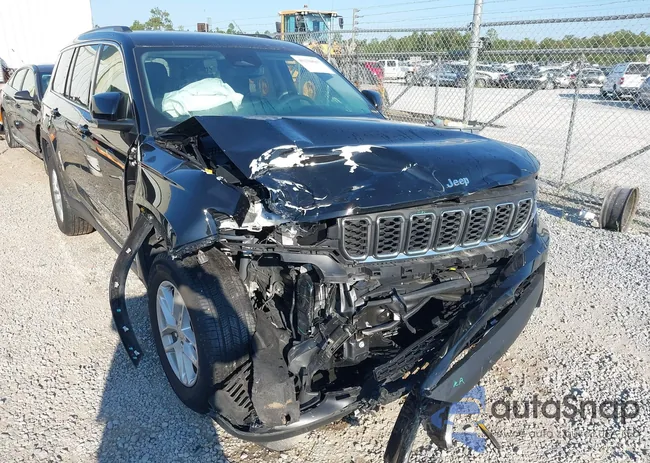 1C4RJJAG3P8856832: 43250627