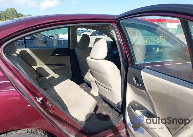 1HGCR2F30EA185170: 43250657