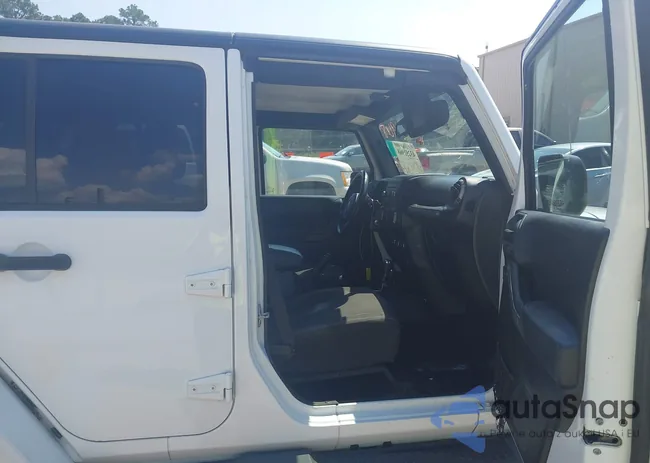 1C4HJWEG9JL918449: 43251968