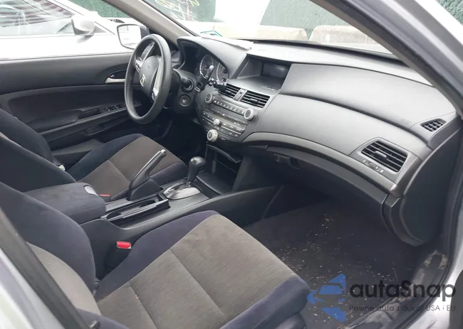 1HGCP26428A154313: 43251977