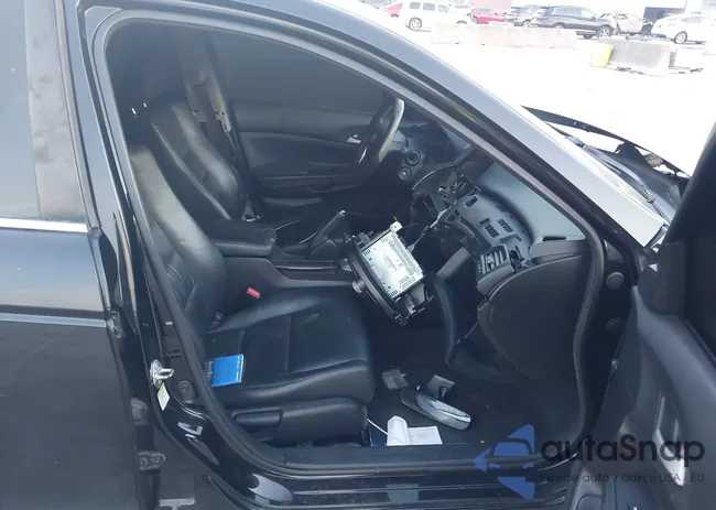 1HGCP2F62CA069353: 43252345