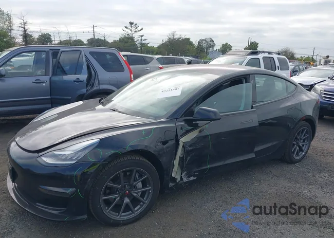 5YJ3E1EB6JF179842: 43251507