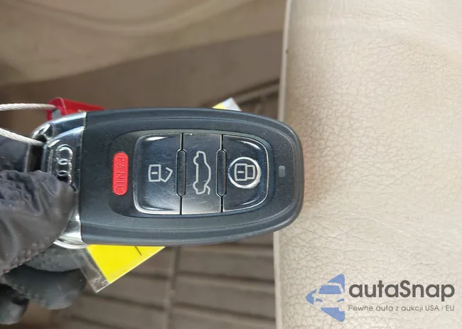 WAUGGAFC3DN108975: 43251533