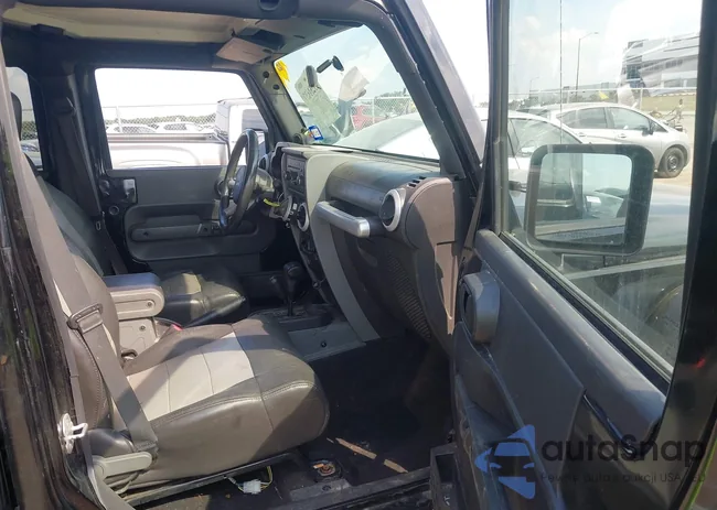 1J4GA59138L636744: 43251637