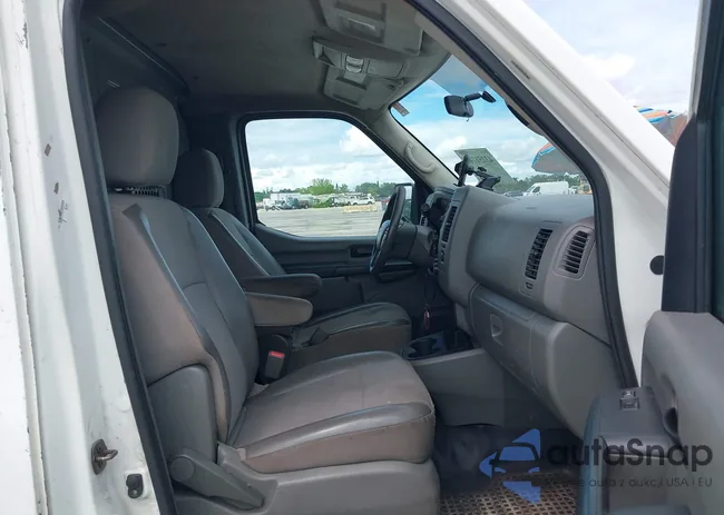 1N6BF0KM3GN807971: 43251748