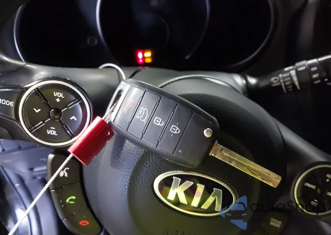 KNDJP3A52J7902444: 43251818