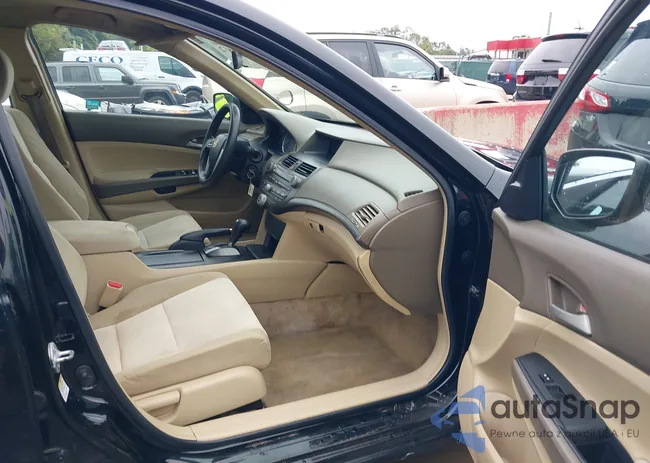 1HGCP26339A173252: 43251832