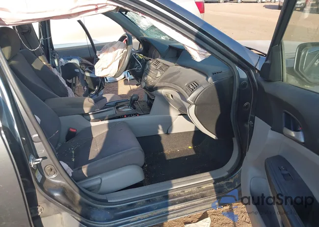 1HGCP2F35BA023858: 43253153