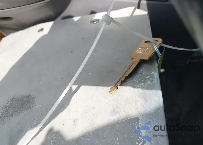 1FTDF17W1VKD04448: 43252671