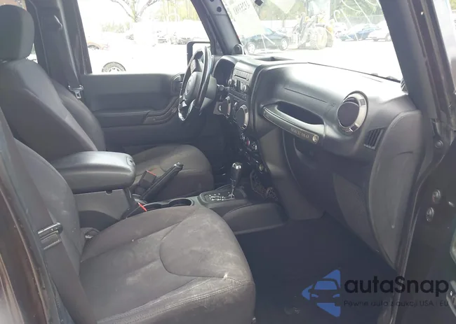 1C4HJWDG8DL682012: 43253981