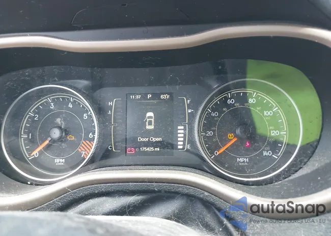 1C4PJMCB9FW773104: 43254123