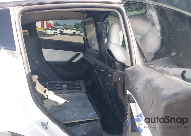 5YJYGDEE7LF023811: 43254183