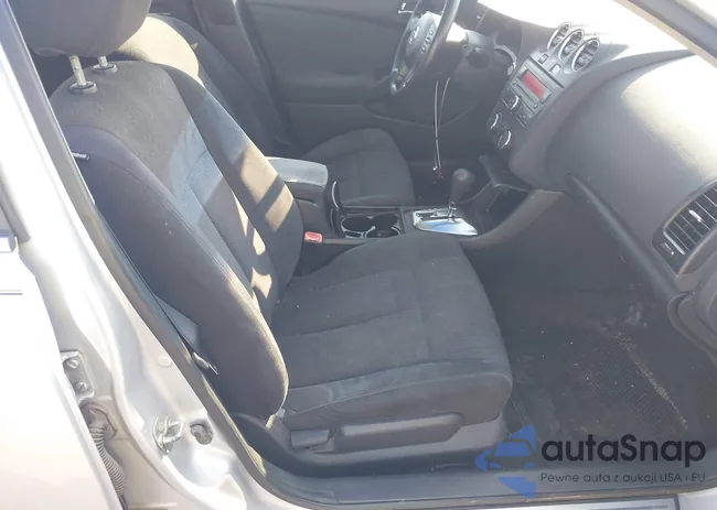 1N4AL2AP7CC174062: 43254388