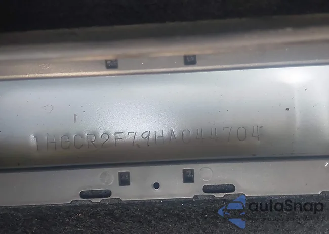 1HGCR2F79HA044704: 43254888