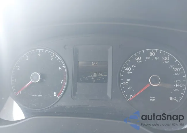 3VW2K7AJ9EM309325: 43255133