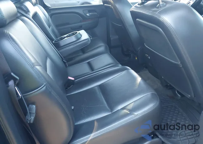 3GNVKGE02AG169880: 43255312