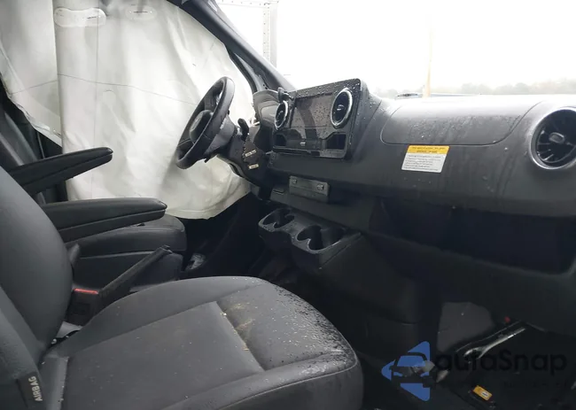 W1Y4KCHYXST201084: 43255909