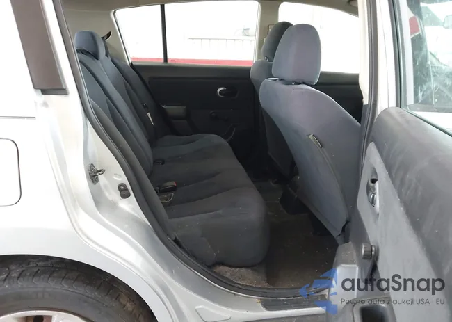 3N1BC13E59L490273: 43256067