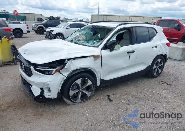 YV4L12UL9R2316151: 43256172