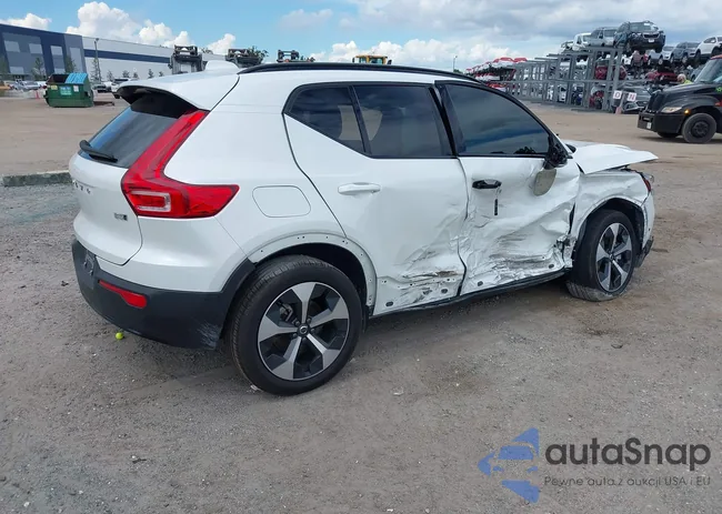 YV4L12UL9R2316151: 43256172