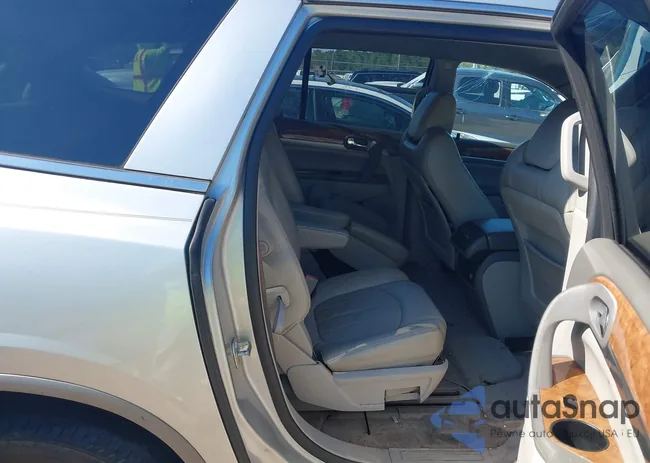 5GAKRBED1BJ100824: 43256228