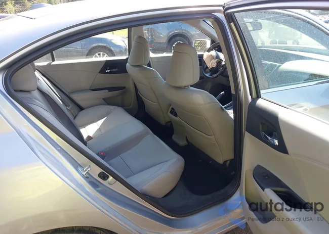 1HGCR2F88HA291317: 43256233