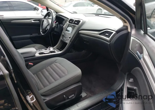 3FA6P0HDXHR299477: 43255506