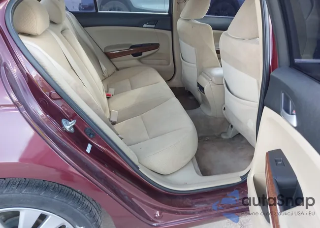 1HGCP2F70CA124715: 43255514