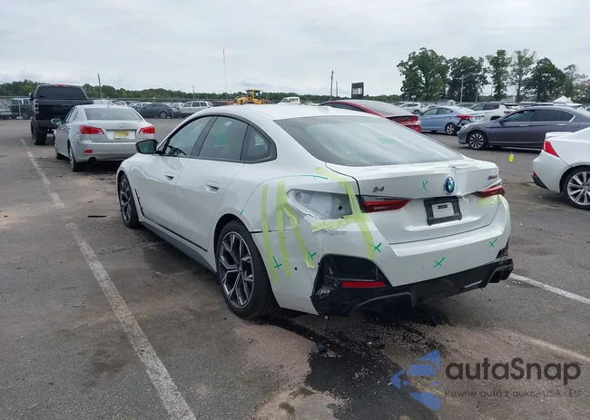 WBY33AW02RFS40631: 43255685