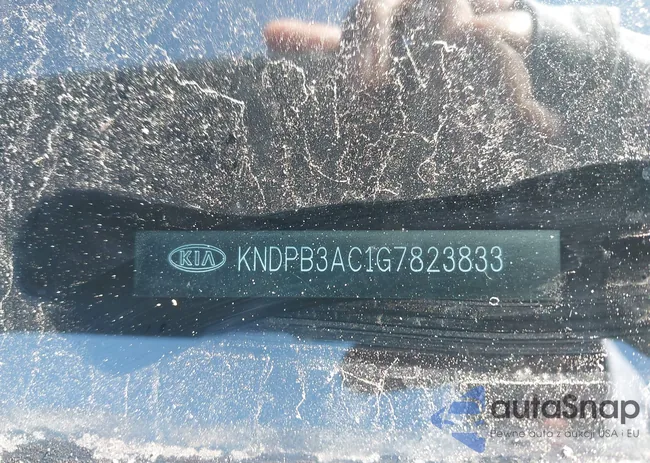 KNDPB3AC1G7823833: 43255775