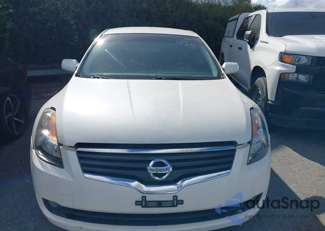 1N4AL21E79N445617: 43256870