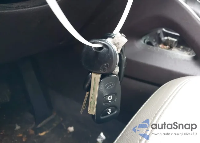 KM8JTCAF8FU068933: 43257213