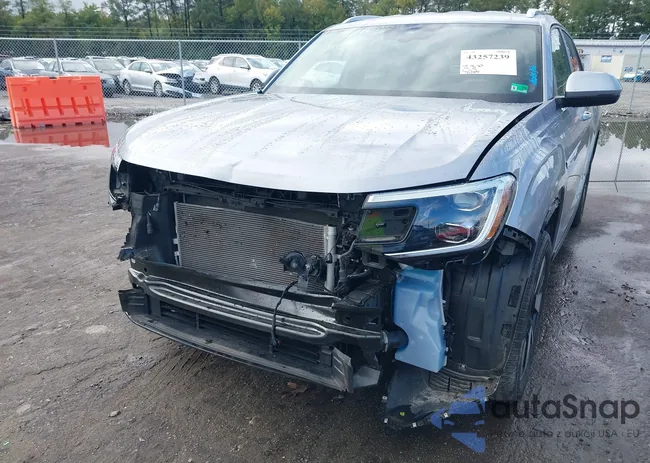 1V2HE2CA5RC232317: 43257239