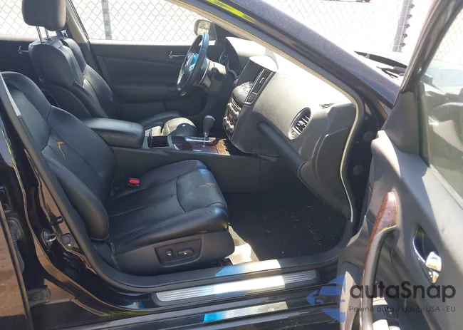 1N4AA5AP8AC861541: 43257362