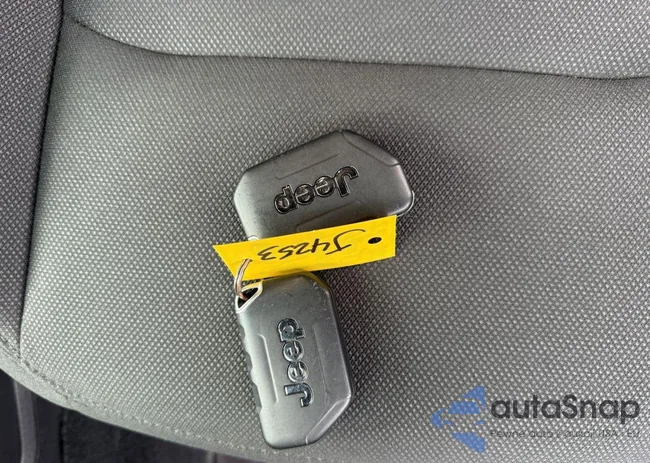 1C4HJXENXNW258849: 43256495