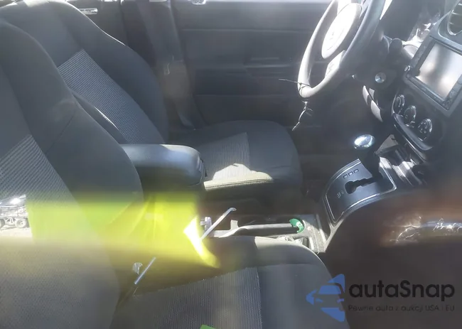 1C4NJDEB7FD376799: 43257907