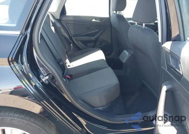 3VWC57BU8LM083957: 43258042