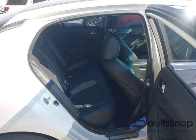 KNAGM4AD4D5062096: 43258177