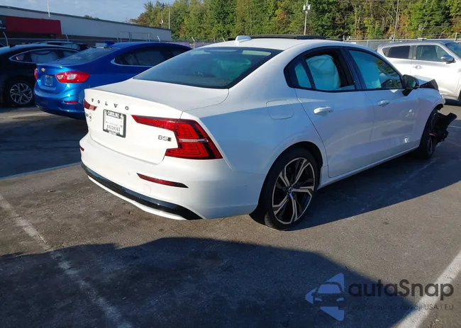 7JRL12TL3RG280868: 43258185