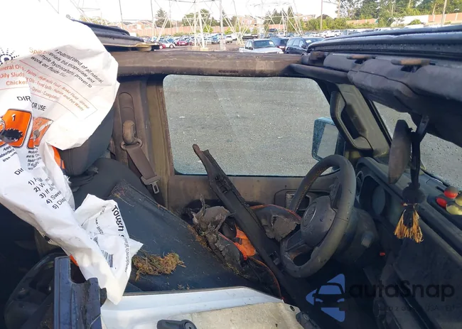 1C4RJXN63RW163035: 43258302