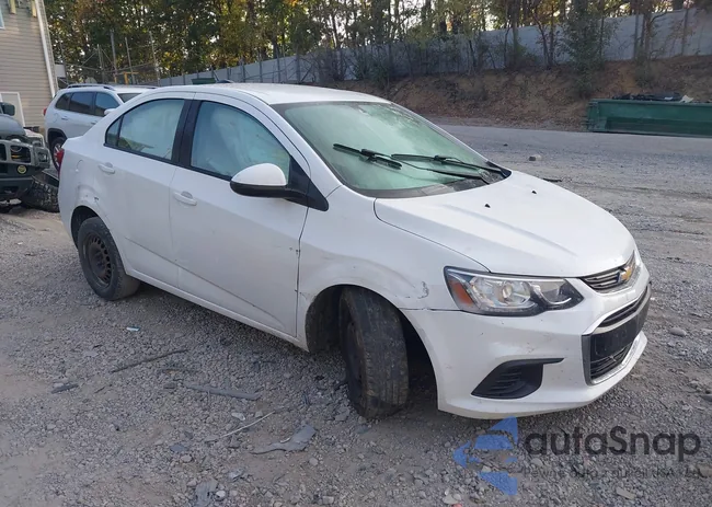 1G1JB5SG8J4110013: 43258372